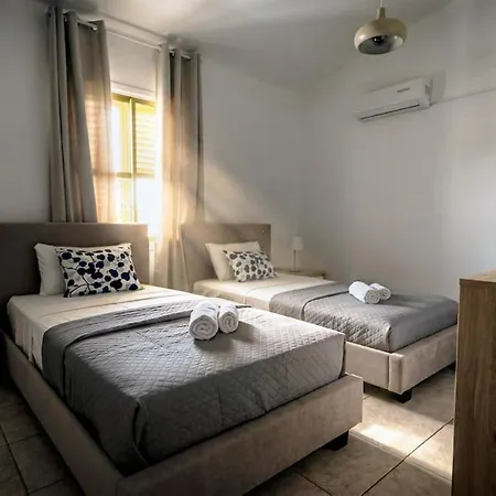 Vila Golden Marina 4-bedroom Ekaterina *