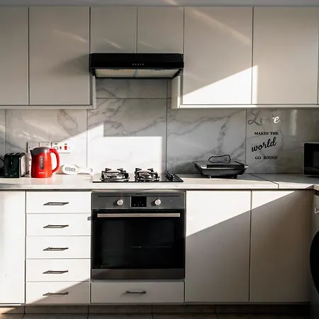 Vila Golden Marina 4-bedroom Ekaterina Paralimni